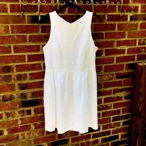 Kenzie - large / White Crochet-Eyelet Dress